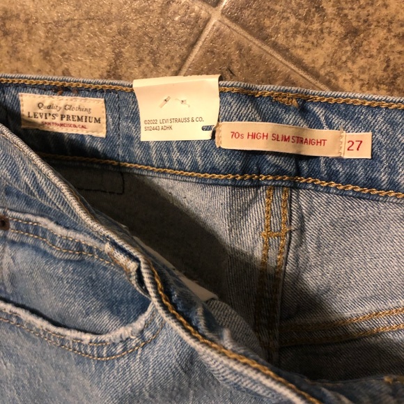 LEVIS 70's High Slim Straight Jeans Medium Indigo Worn In NWT - Picture 14 of 17